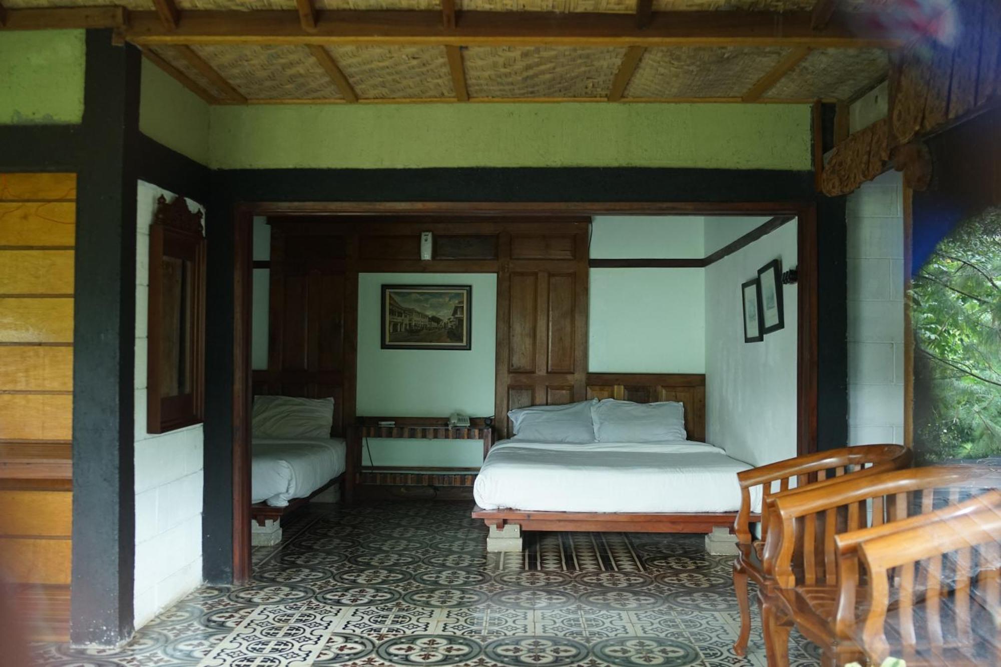 Villa Tirta Arsanta Hot Springs&villa Bogor